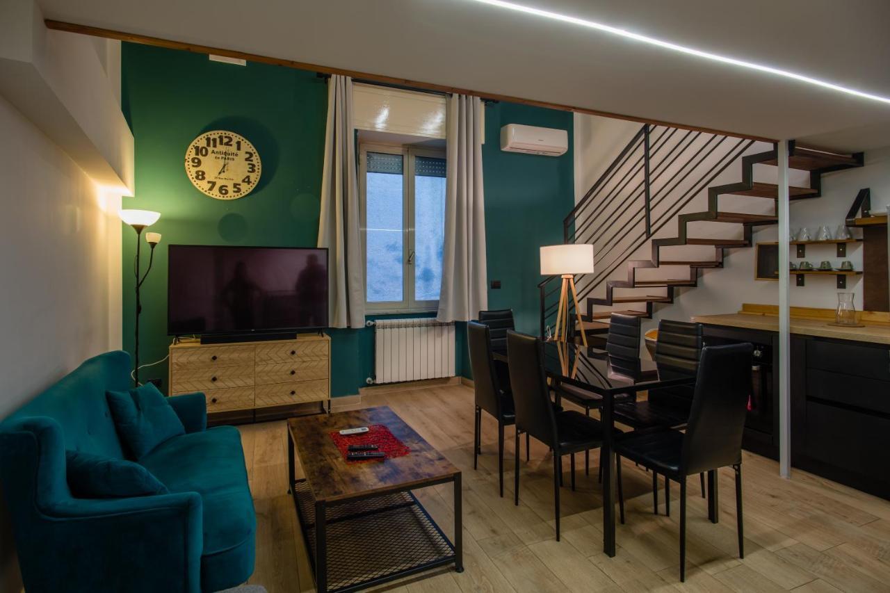 Appartement In Flats Santa Chiara Napels